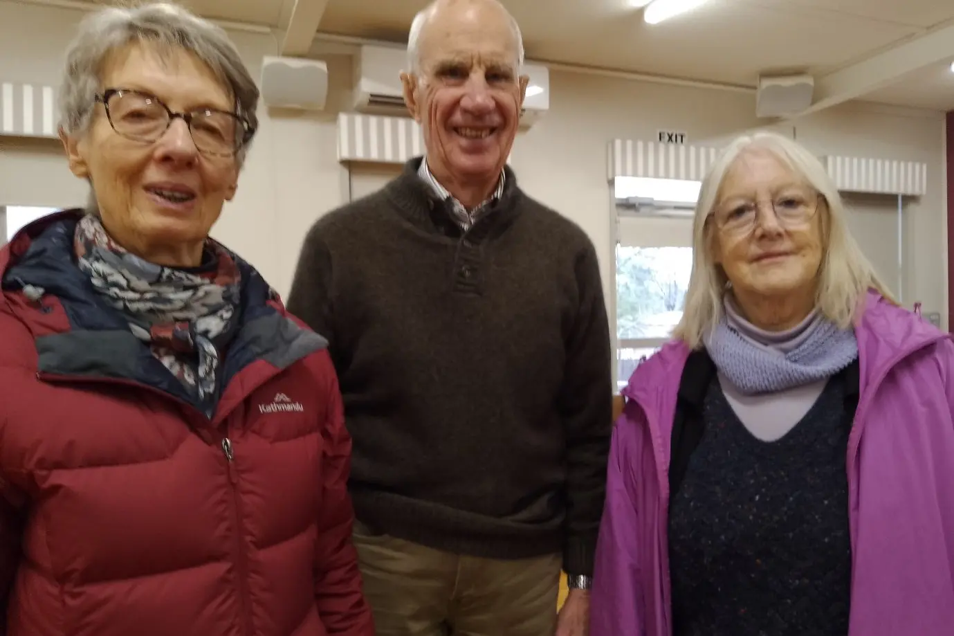 CATCHING UP: Chris Brett, Peter Brett and Enid Stone got chatting at last week\\'s Winter Warmers event. PHOTO: Beechworth Senior Citizens Club.