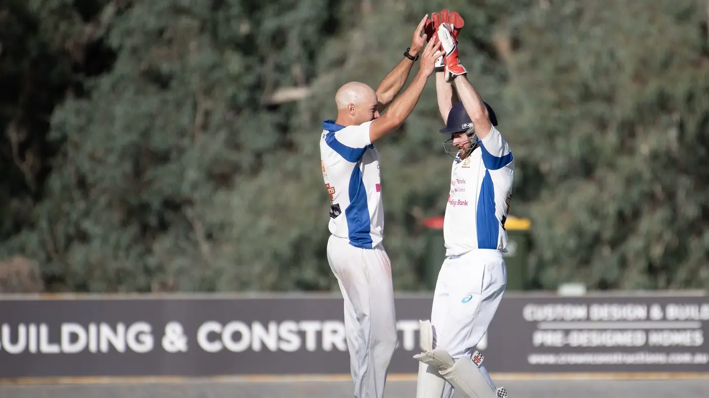 A grade Wanderers skittle out, C grade into big dance