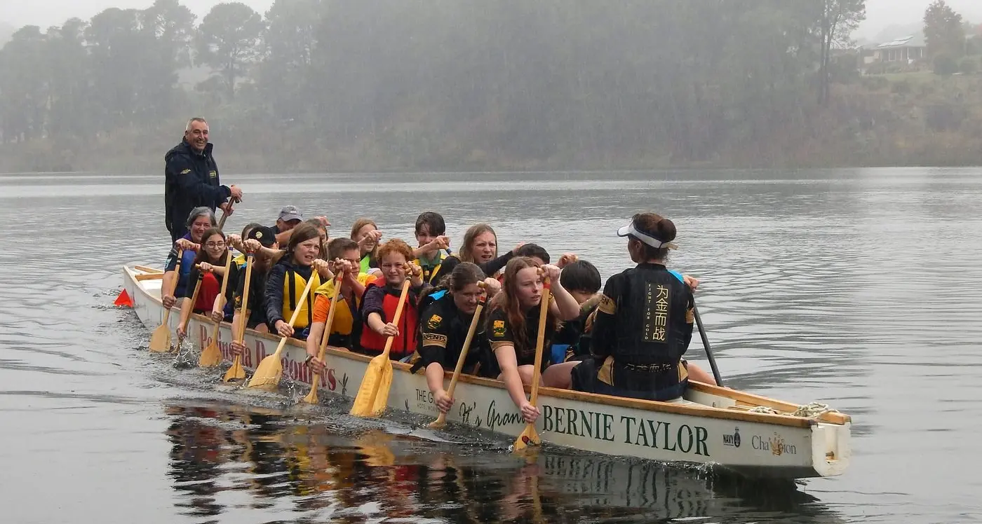 Local Scouts go dragon boating on Lake Sambell
