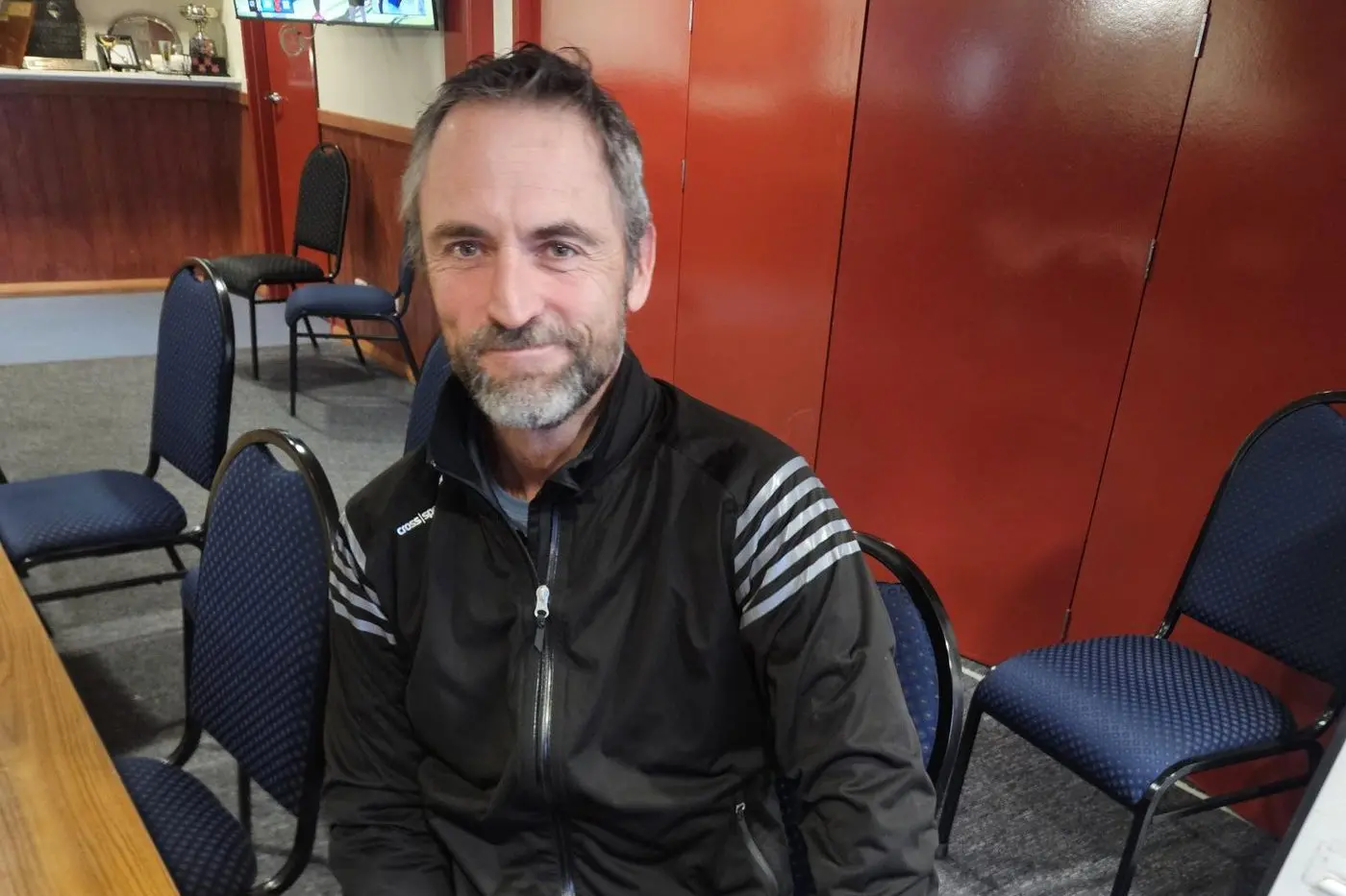 BEST OF THE BRAVE: Last Sunday\\'s Beechworth Golf Club winner Andrew Field, who lost five shots off his handicap as a result of his 39 points scored hitting off eight.