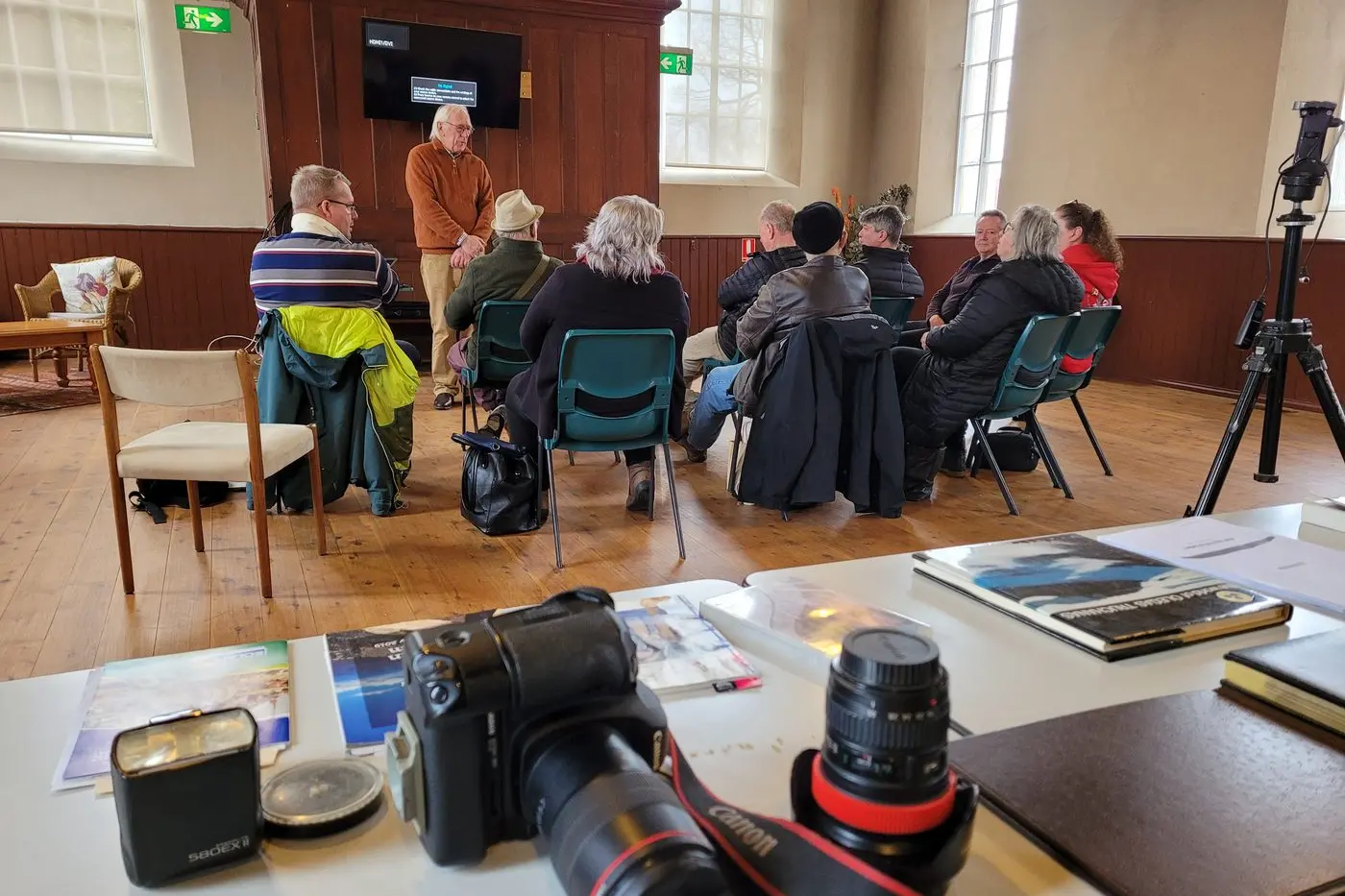 ALL EARS: Workshop goers at the Shutterbugs Photography Club start up with its first session held last Saturday. PHOTO: Coral Cooksley Id:29122