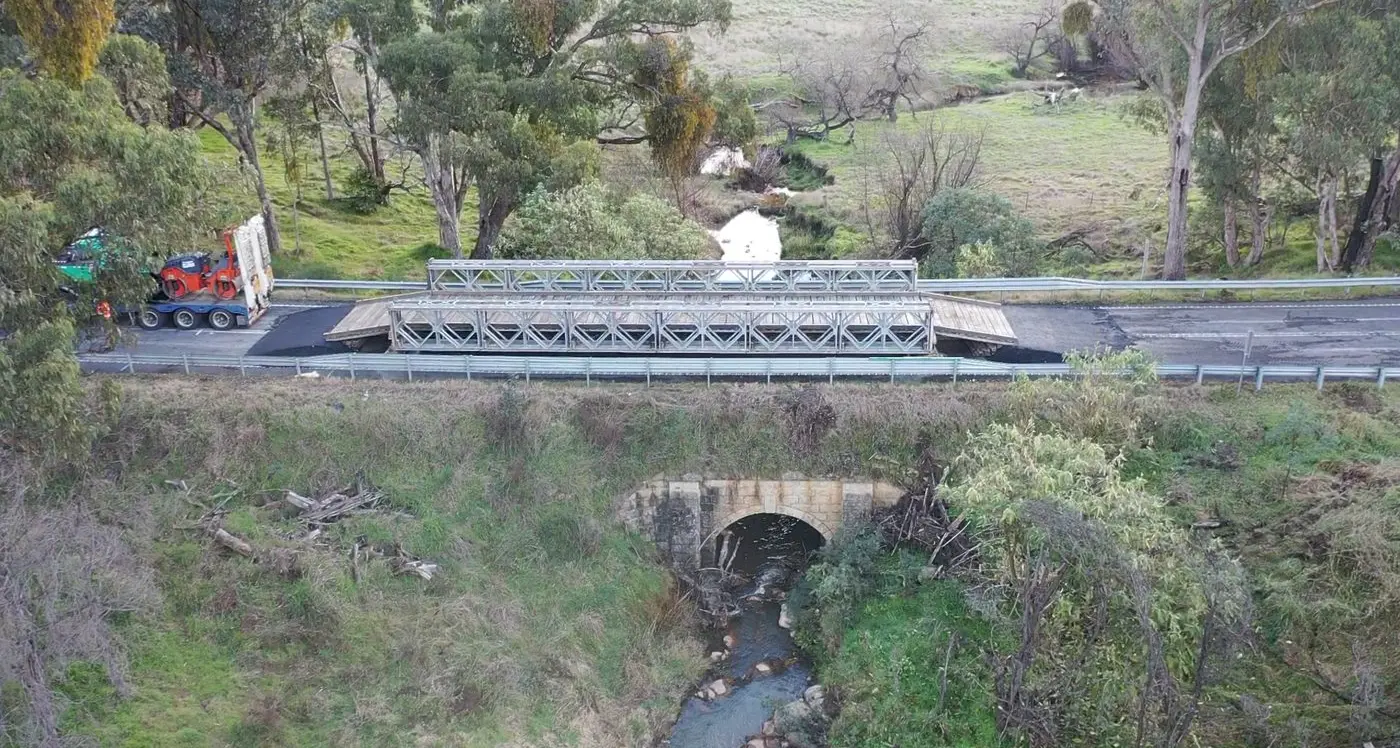 Bailey Bridge installed at Beechworth-Wodonga Road
