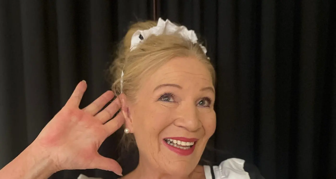 Play set to have audiences in stitches