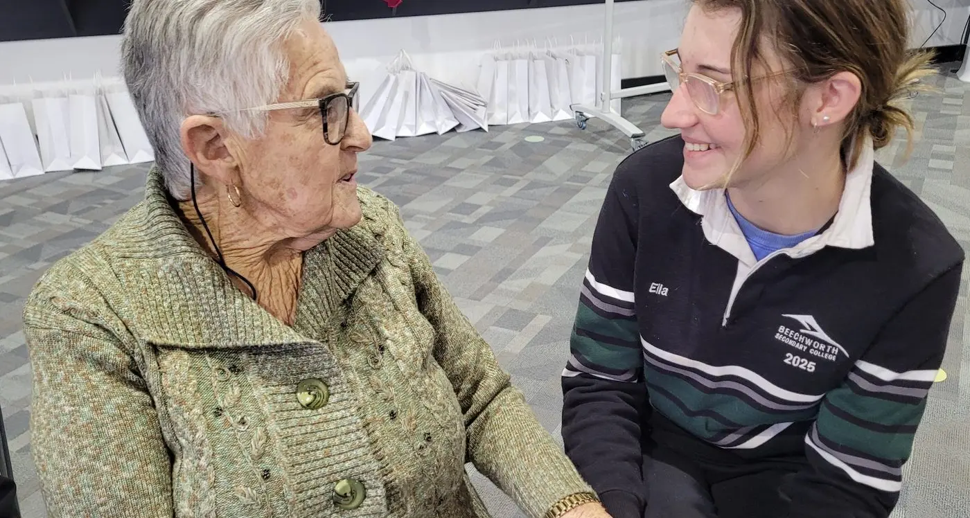 Weekly program connecting generations