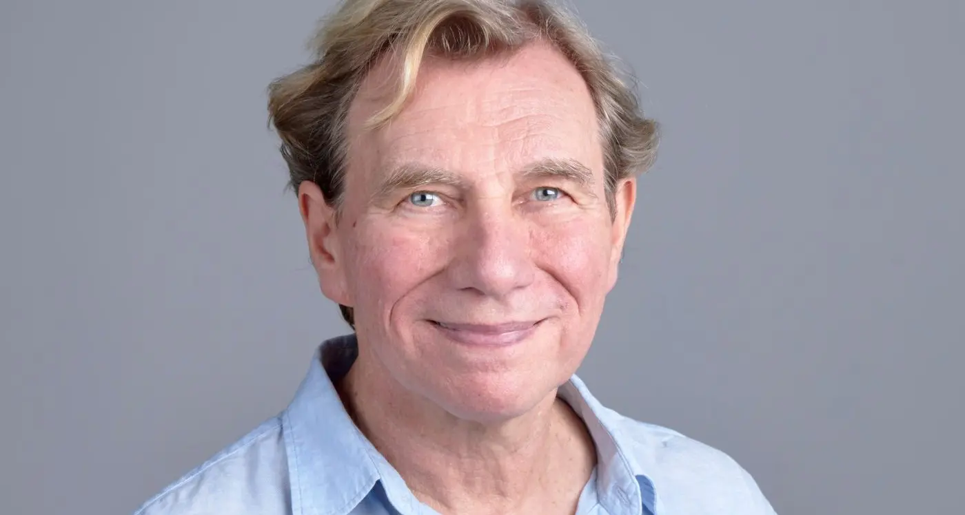 Writer to make Beechworth his Winter Palace