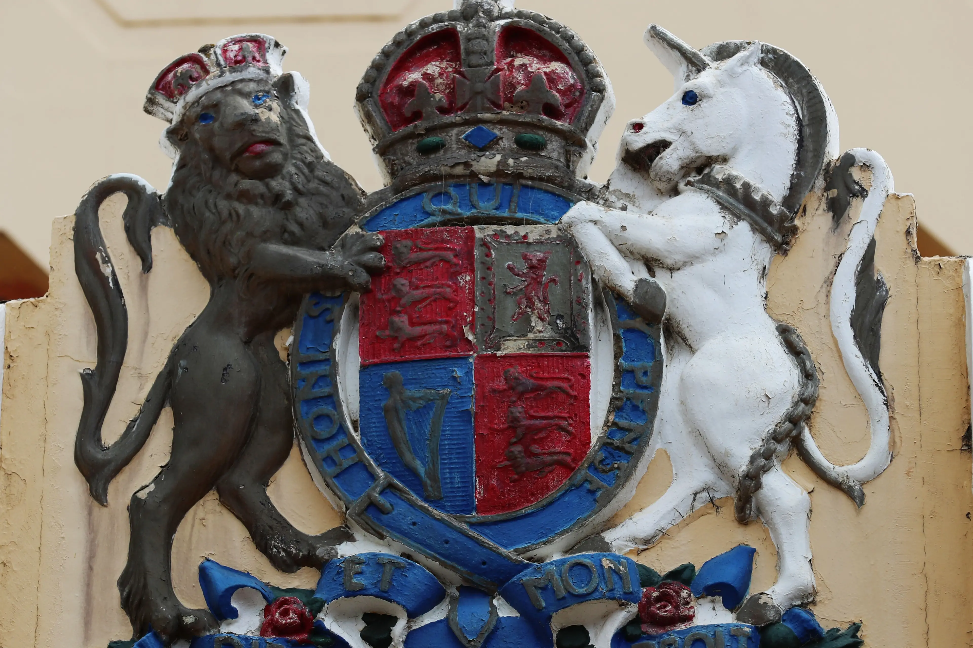 Drug-driver drove stolen car into oncoming freeway traffic