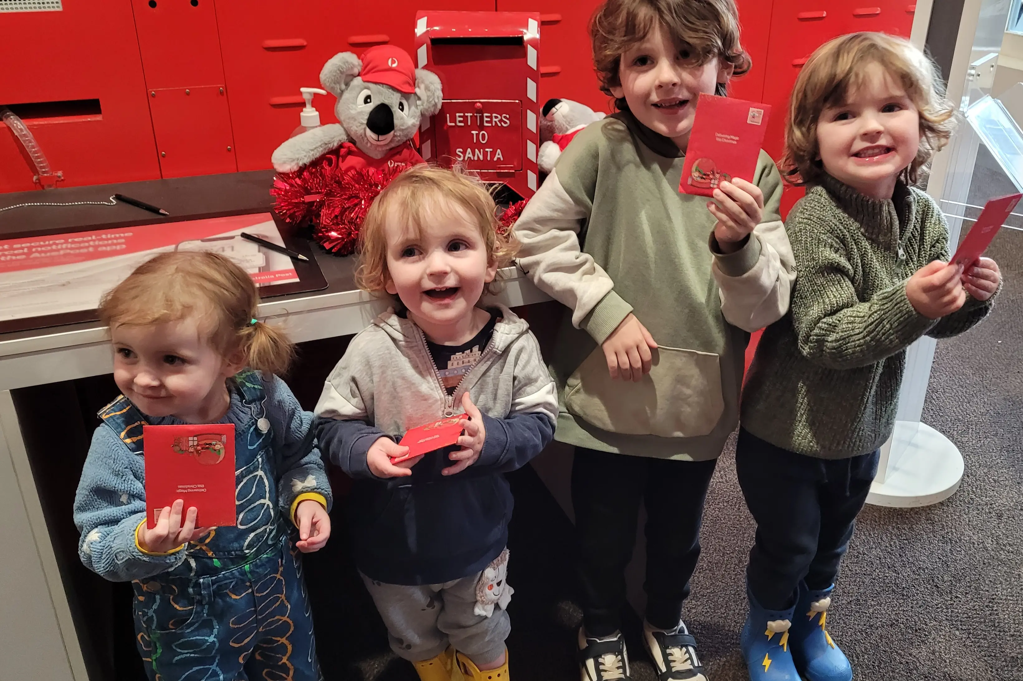 <p>SUPER EXCITED: Beechworth\\u2019s Halliday family youngsters (siblings and cousins) Lottie (2), Alby (2), Laddie (5) and Louis (3) received a quick reply from the North Pole from Santa\\u2019s helper Scott Saunders on Monday. </p>\\n