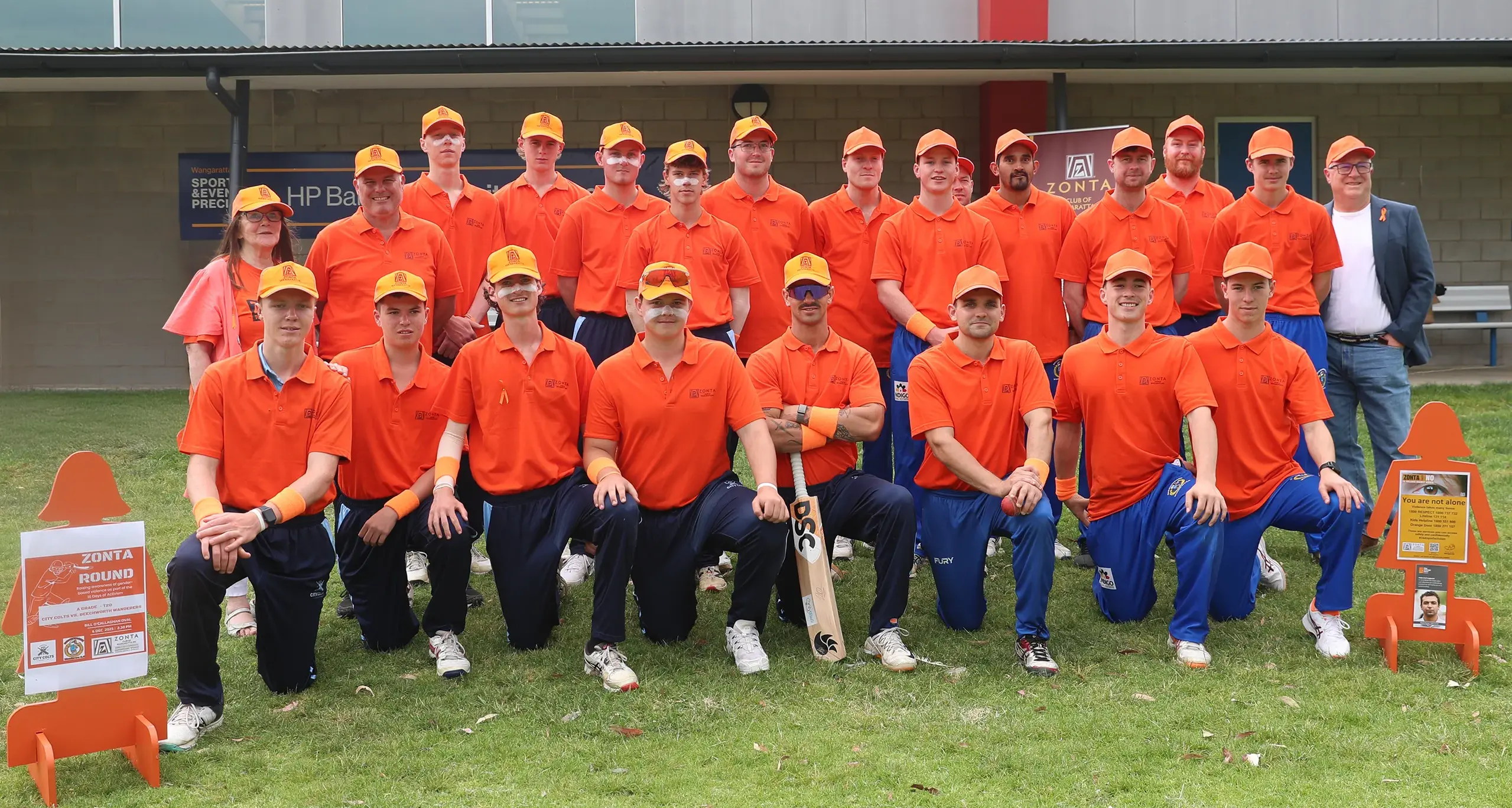 Wanderers coast in Colts chase