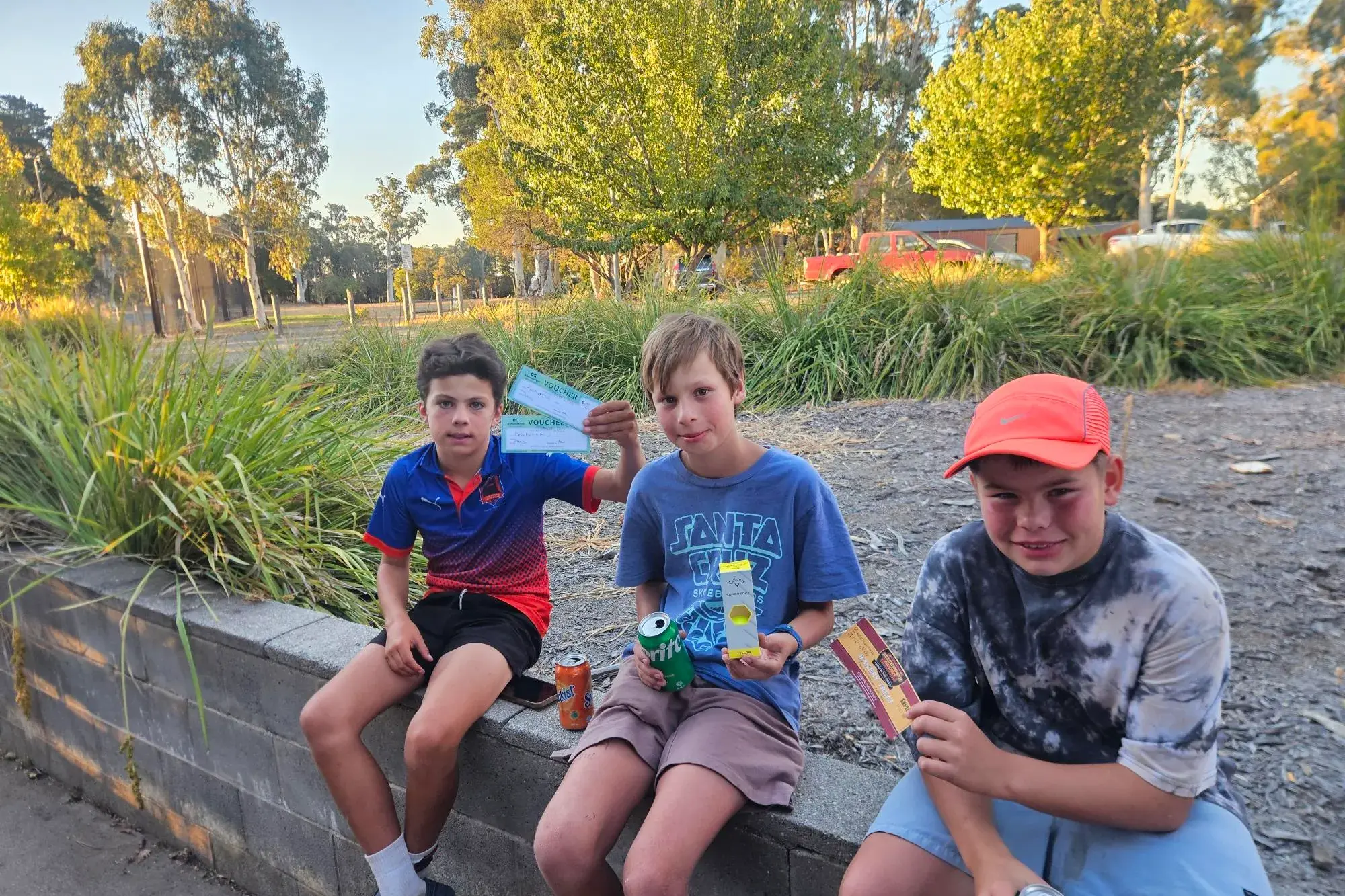 <p>STEALING THE SHOW: Kayden Ross, Zac Whitmore and Ashton Leary were among five Beechworth Golf Club juniors playing in their first competitive round last Thursday evening. </p>\\n