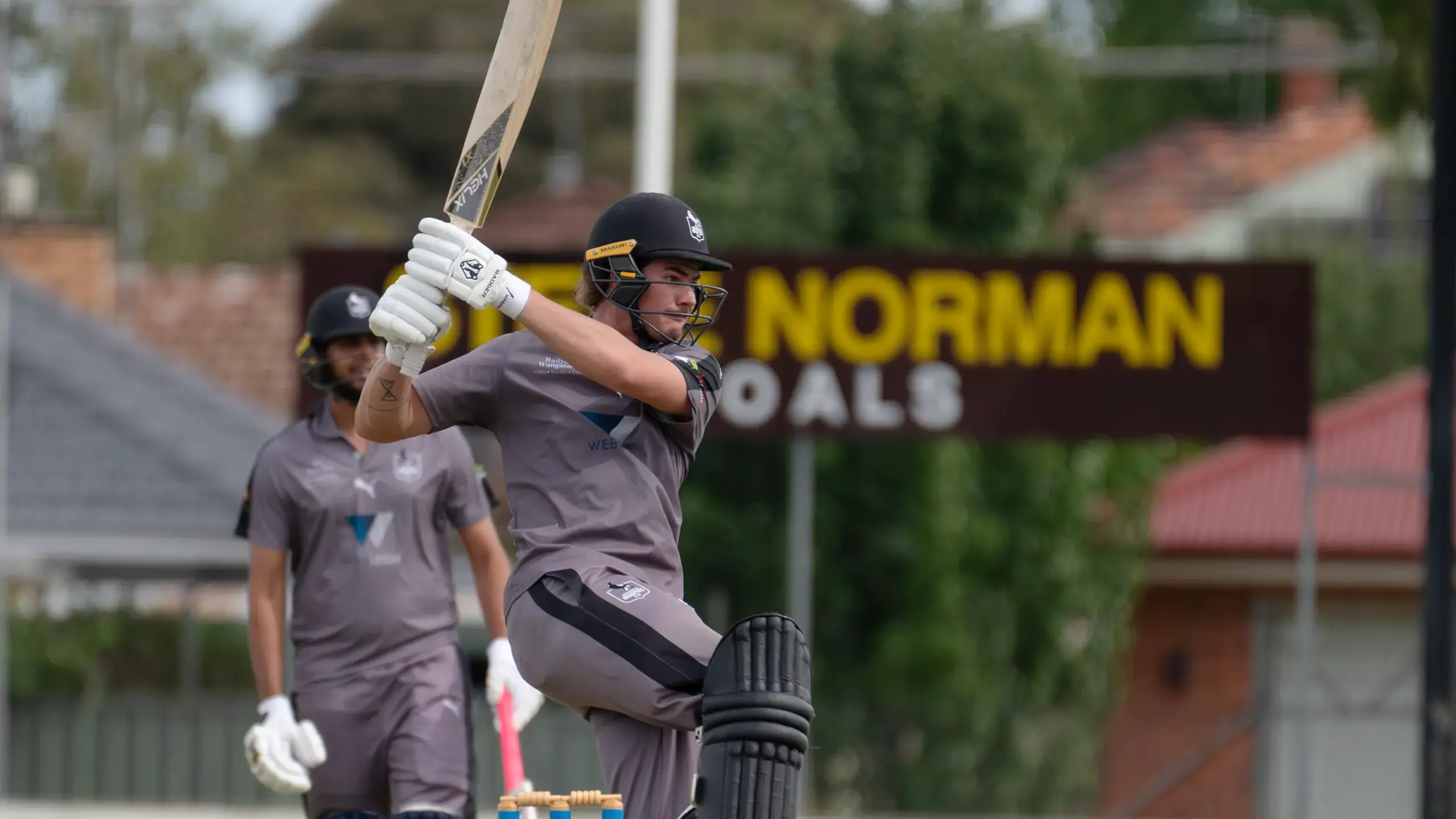 Wangaratta Magpies hand RUB Hawks first one-day loss, keep finals dream alive