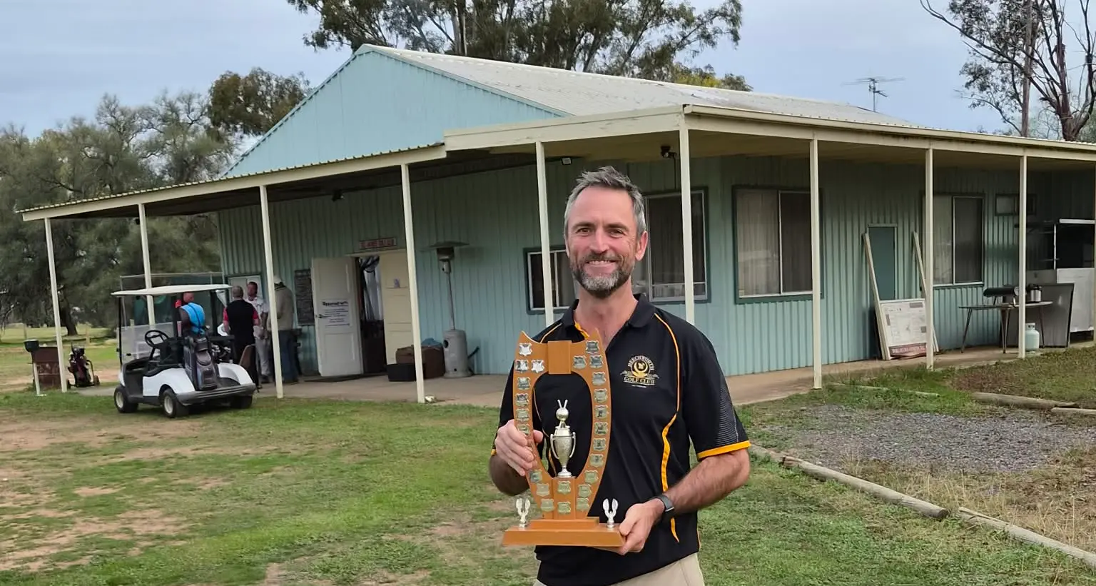 Field wins NEDGA Sandgreen Championships from fellow Beechworthians