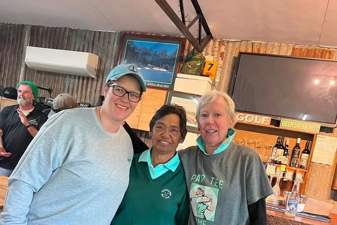 <p>PARTY TIME: Sundays winners at Bethanga, Beechworth\\'s Hollie Goodwin, Glenda Marshall and Deb Tully. </p>\\n