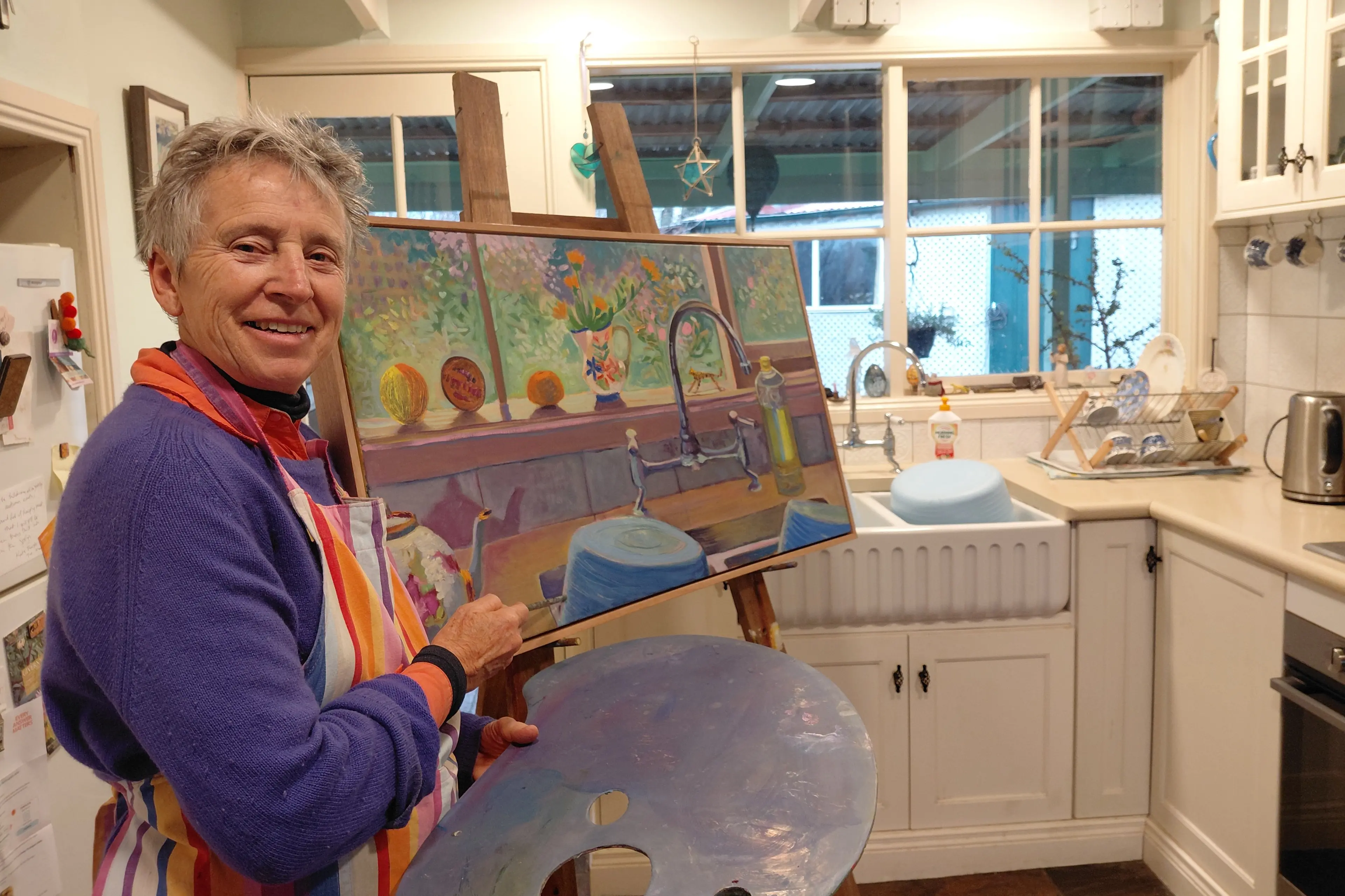 <p>CREATIVE: Beechworth artist Valerie Crosse with one of her artworks to be showcased at Art Gallery on Ovens at the end of next week. </p>\\n