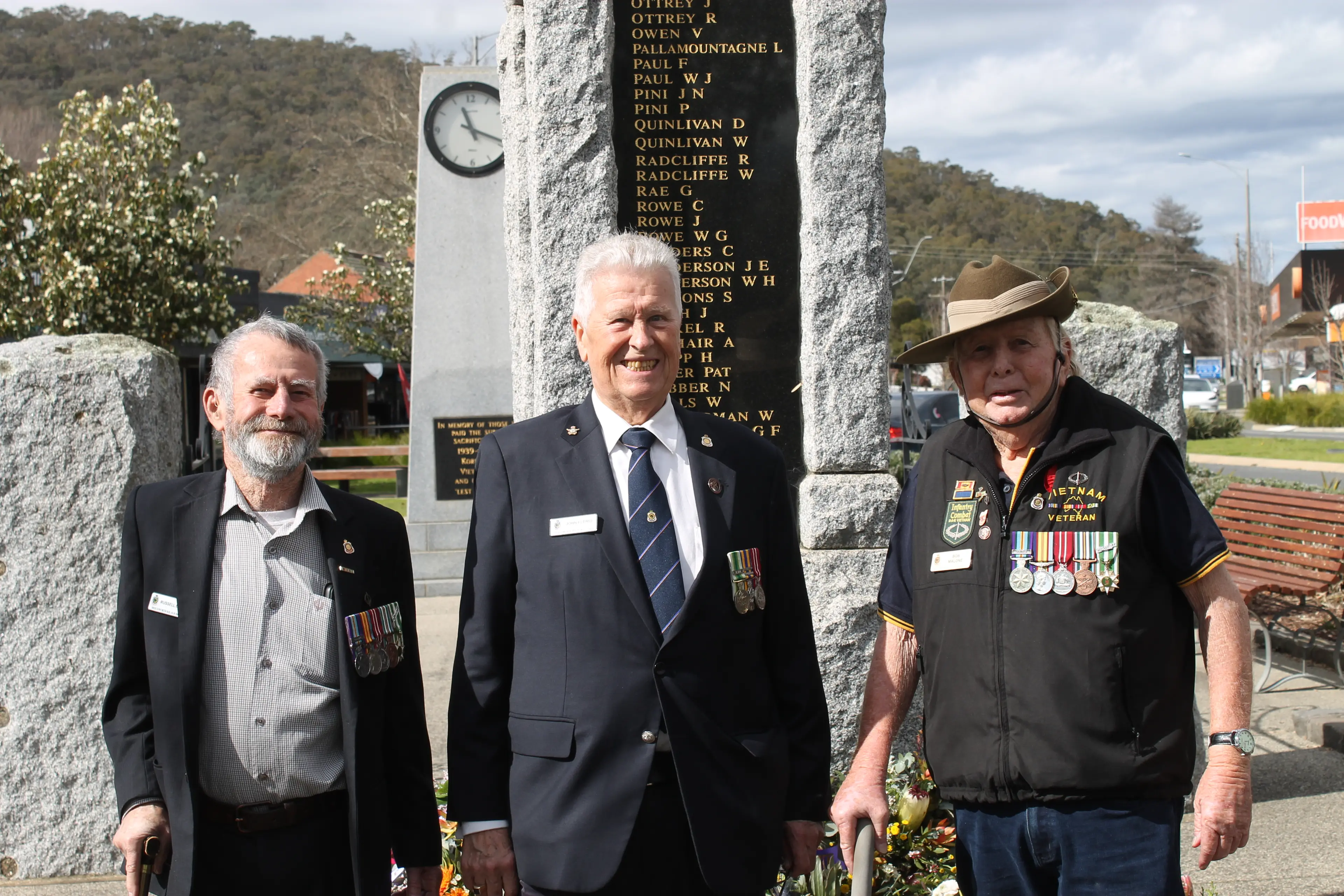 <p>REMEMBERED: Vietnam Veteran and Beechworth RSL member Russell Ellett (left), Beechworth RSL president John Eldrid and Beechworth RSL member and Vietnam Veteran Bob Malone at the Remembrance Day held in Myrtleford. </p>\\n
