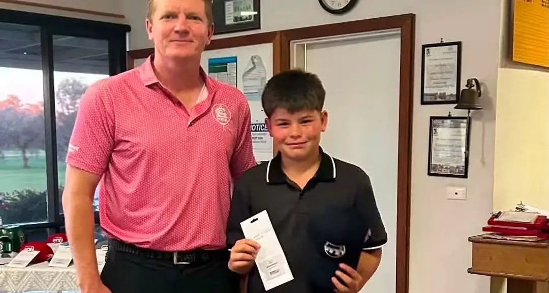 Ashton wins at Avenel