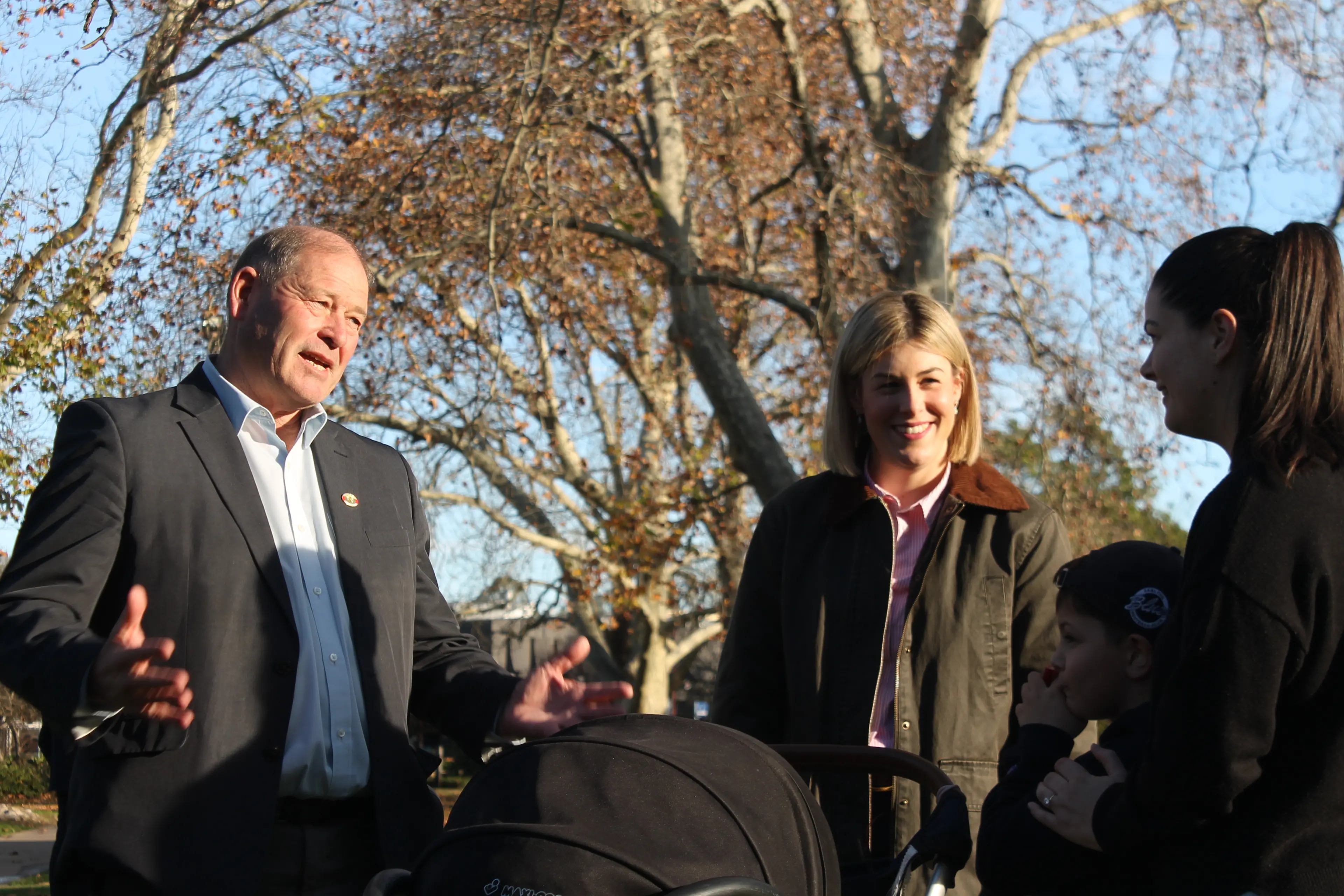 <p>ROAD TO ELECTION: Victorian Liberal leader Jess Wilson (centre) visited Wangaratta in July to hear of concerns about the state of the city\\'s roads among other issues from Ovens Valley MP Tim McCurdy (left). PHOTO: Bailey Zimmermann</p>\\n