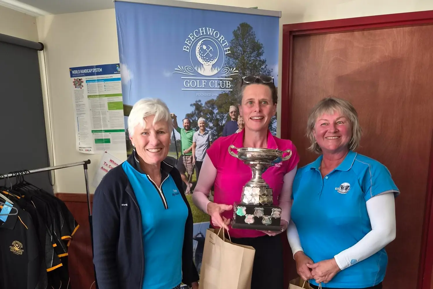 <p>SUPER BOWL: Last Wednesday\\'s winning bowl team from Myrtleford. </p>\\n