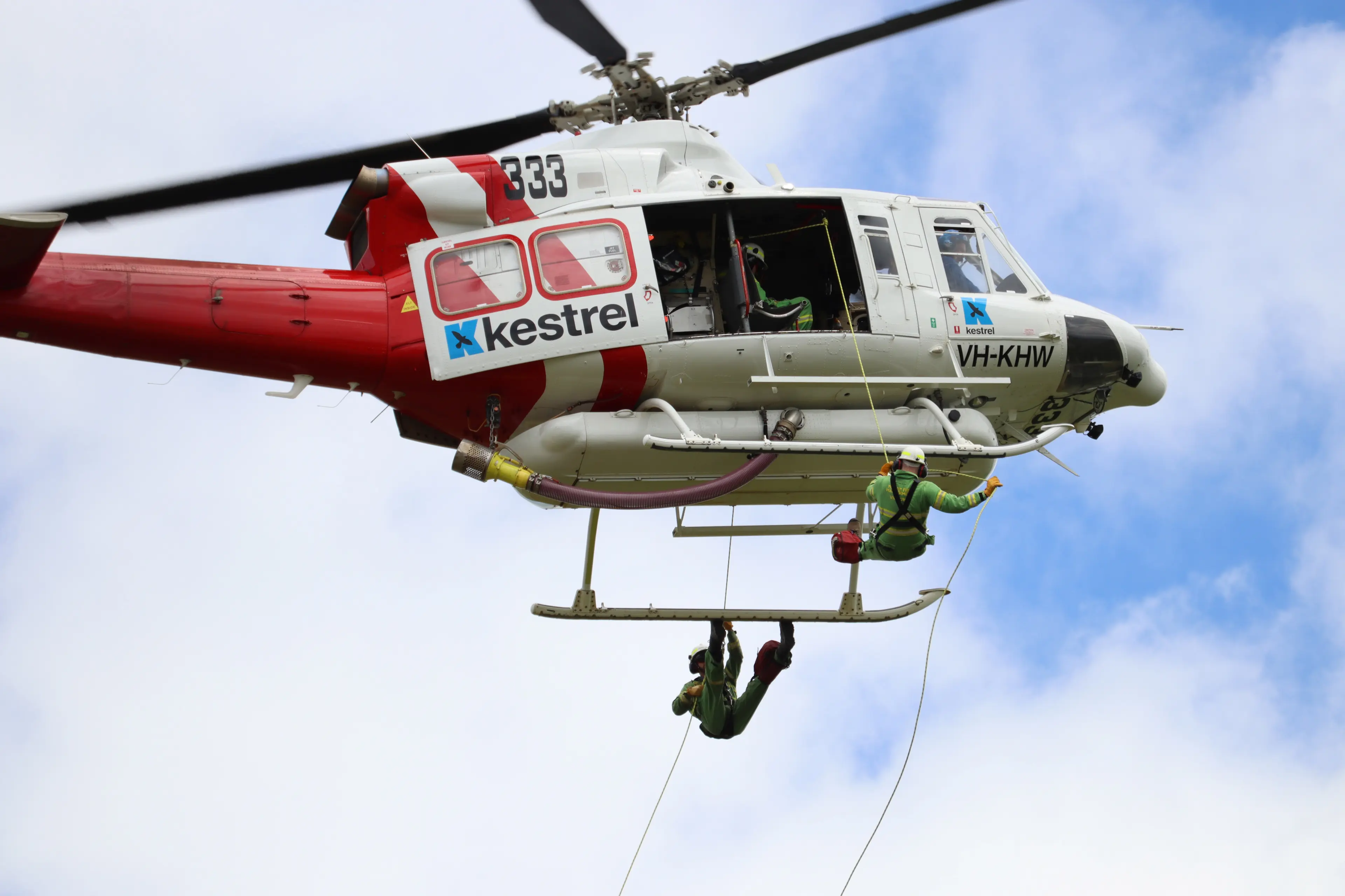 <p>AIRBORNE ATTACK: Crews rappel from helicopters directly into the fireground, where they work to contain or slow the spread of the fire. PHOTO: FFMVic</p>\\n