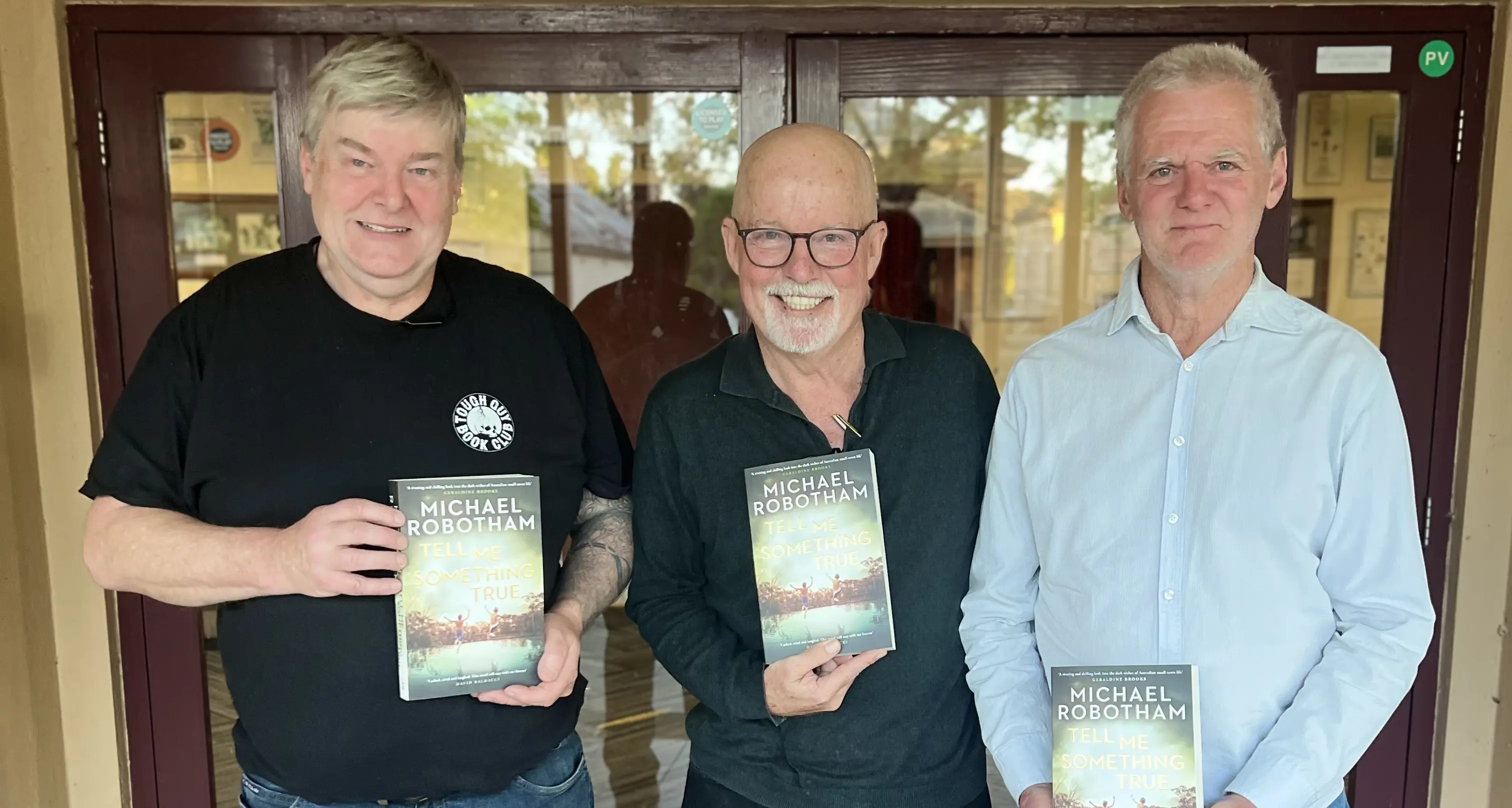 Author Michael Robotham talks in Beechworth